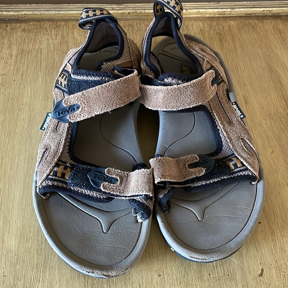 Teva Langdon Brown Leather Hiking Outdoor Sandals Men's 8 Nice condition